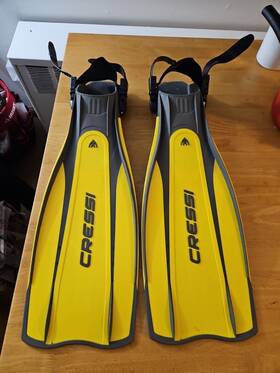 Bg171040 Cressi Pro Light Fins Small/medium Yellow