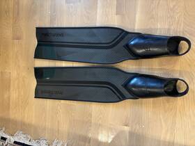 Cb2x Molchanovs Pro Comp Bifins 2x