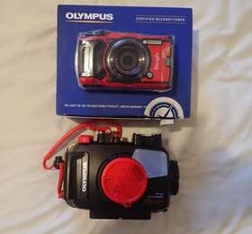 Pt-058 Olympus Dive Camera Tg-5 Refurbished-never Opened Housing Mintc