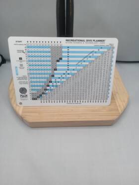 66055 Padi Vintage Plastic Recreational Dive Planner Table Scuba 1985 -2003