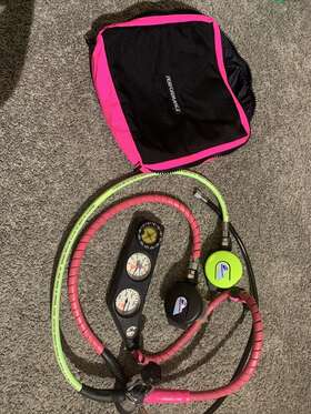 902792 Performance Scuba Diving Gauges And Regulators Diver
