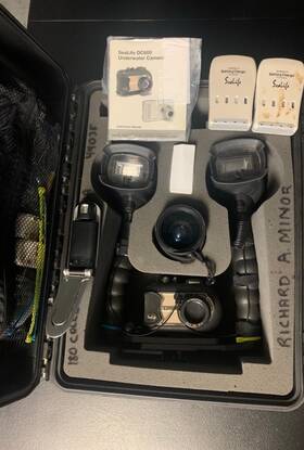 Dc600 Sealife Underwater Camera Case With Adjustable Duo Light Flash