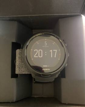 Ss050190000 Suunto Pod D5 Scuba Diving Wrist Computer With Usb Cable And Tank Pods