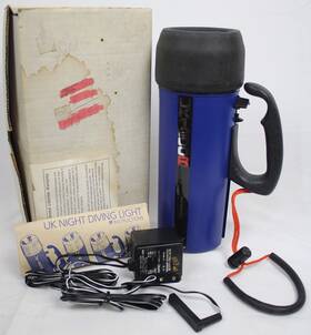 Underwater Kinetics 5811-2 Vintage Uk1200r Rechargeable Night Diving Light Pistol Grip
