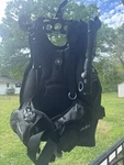Aqua Lung Zuma Buoyancy Compensator Bcd Scuba Diving Equipment. Fixed Price $200.00.