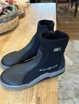 Neosport Wetsuits 5MM Hi-top Hard Sole Scuba Dive Zippered Boot Black Size. Fixed Price $20.00.