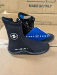 Aqua Lung 5MM Echozip Diving Boots Kids Size 2 Us. Fixed Price $24.95.