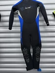 Bare 5/4 Manta Full Wetsuit Youth 8. Fixed Price $125.00.