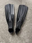 Oceanic Viper 2 Full Foot Black/black Fin (14.6507.51) Xs 4.5-5.5. Fixed Price $50.00.