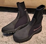 Henderson H2 Titanium Neoprene Black Dive Boot 5MM 5, Women Sz. 7 Aqua Silk. Fixed Price $23.00.
