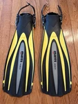 Mares Avanti Quattro + Small Yellow Open Heel Scuba Diving And Snorkeling Fins. Fixed Price $74.00.