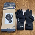 Neosport Wetsuits Cold Water Neoprene Glove 3MM Size Xs. Fixed Price $14.24.