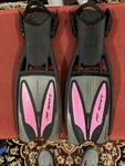 Scubapro Jet Sport Fin Black & Pink Large Used Great Condition Diving. Fixed Price $45.00.