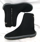 Henderson Gold Core Scuba Boots Size 6 Black Zip. Fixed Price $27.24.