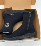 Akona AKBT164 6MM Molded Sole Scuba Diving Boots Titanium Size 9 Black Nib. Fixed Price $51.99.