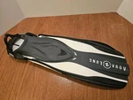 Single Aqua Lung Shot Fx Women Size Open Heel Scuba Diving Fin Spring Strap. Fixed Price $26.95.