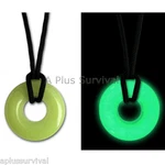 Uvo Green Necklace Glow In The Dark Light Stick Nite Lite Night Safety. Fixed Price $12.99.