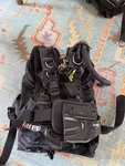 Mares Icon Mrs Bcd Diving Vest - Small, Black. Fixed Price $200.00.