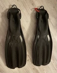 Sherwood Scuba Swim Flippers Fins Size 11-12. Fixed Price $20.00.