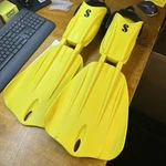 Scubapro - Seawing Nova Fins Large Yellow Diving Snorkeling Open Heel. Fixed Price $234.00.