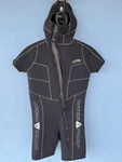 Waterproof Scuba W2, Hooded Overvest Hav System + B1 Boots 6.5MMB (size S). Fixed Price $120.00.