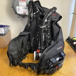 Scubapro Hydros X Women's Bcd - Size Medium Black Diving Travel. Fixed Price $1063.00.