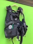 Scubapro Go Bcd 2011 Size Large Pre Owned. Fixed Price $200.00.