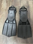 Aqua Lung U.s. Divers Rocket Finii - Large Pair Scuba Fins. Fixed Price $29.99.