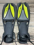 Scubapro Jet Sport Fins Medium Black Yellow Diving. Fixed Price $59.00.