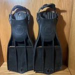 Apeks RK3 Hd Tek Diving Fins Size Medium Super Black (7D). Fixed Price $79.99.
