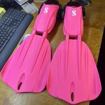 Scubapro - Seawing Nova Fins Medium Pink Diving Snorkeling Open Heel. Fixed Price $234.00.