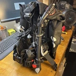 Scubapro Hydros Mens Bcd - Size Small Black Diving Travel. Fixed Price $1063.00.