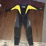 Cressi Castoro 3 Lady 5MM Women's Wet Scuba Suit L/4. Fixed Price $200.00.