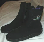 Akona Adventure Gear Black Titanium Water Shoes Size 7 Style AKBT162. Fixed Price $40.00.
