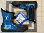 Aqua Lung Men Superzip Dive Boots 5MM Galaxy Blue Size 6 Brand New. Fixed Price $55.99.
