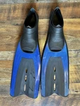 Aeris Velocity Blue Fins Italy Size 9-10 Unisex (42-43) Good Condition K. Fixed Price $19.99.