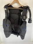 Scubapro Pilot Bcd Buoyancy Compensator Diving Jacket Size With AIR2. Fixed Price $143.99.