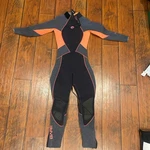 Bare Evoke Women 5MM Full Wetsuit (size 2). Fixed Price $159.99.